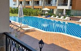 Sarafovo Resort Deluxe